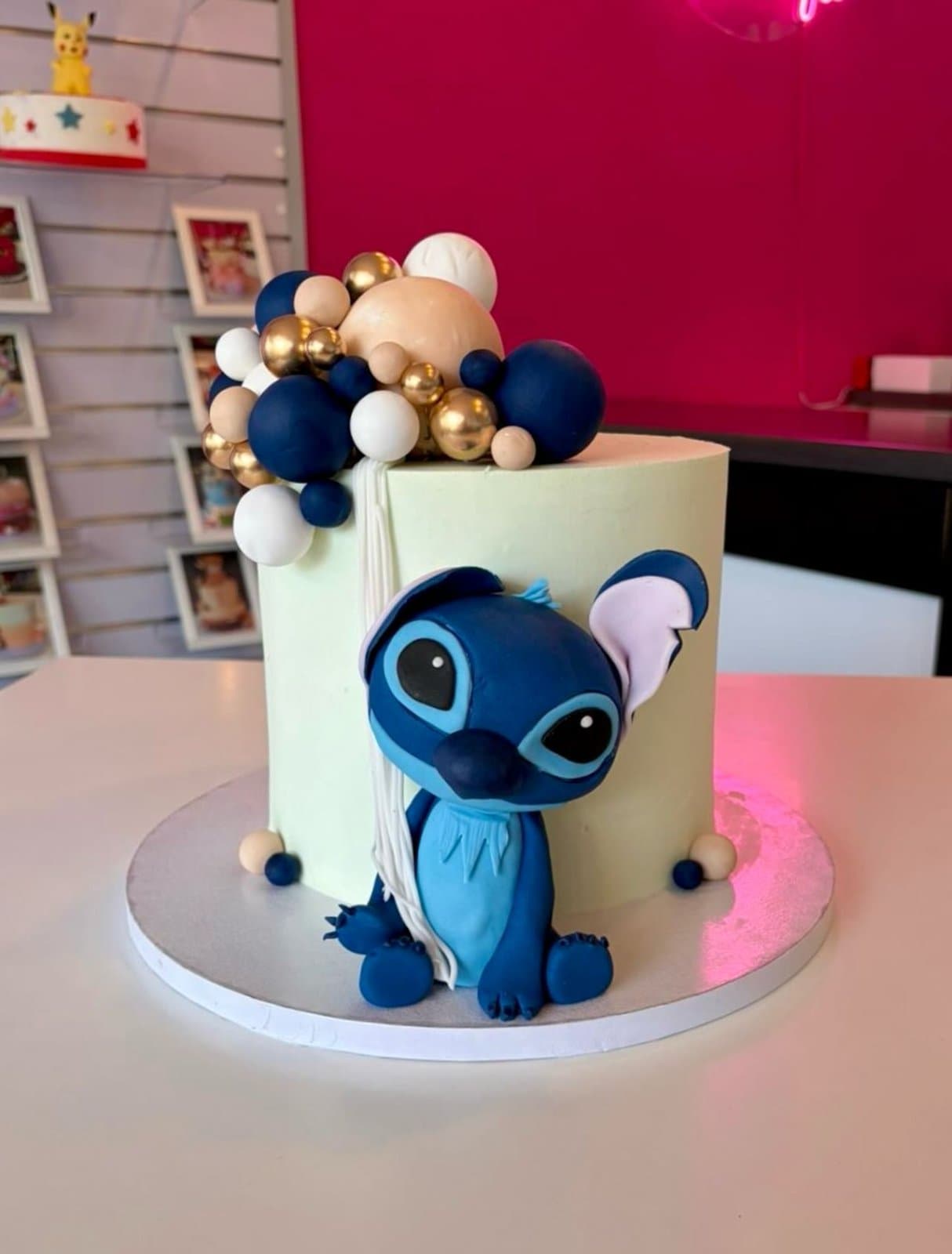 Baby-Shower-Torte aus der Torten Boutique Hamburg